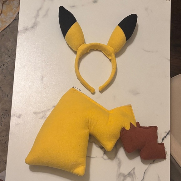 Pikachu Kids Costume Set - Picture 1 of 3